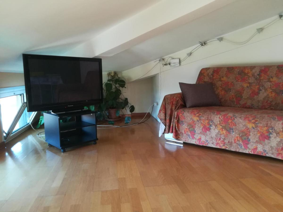 ヴェローナ Mansarda Raggio Di Sole Bed & Breakfast エクステリア 写真